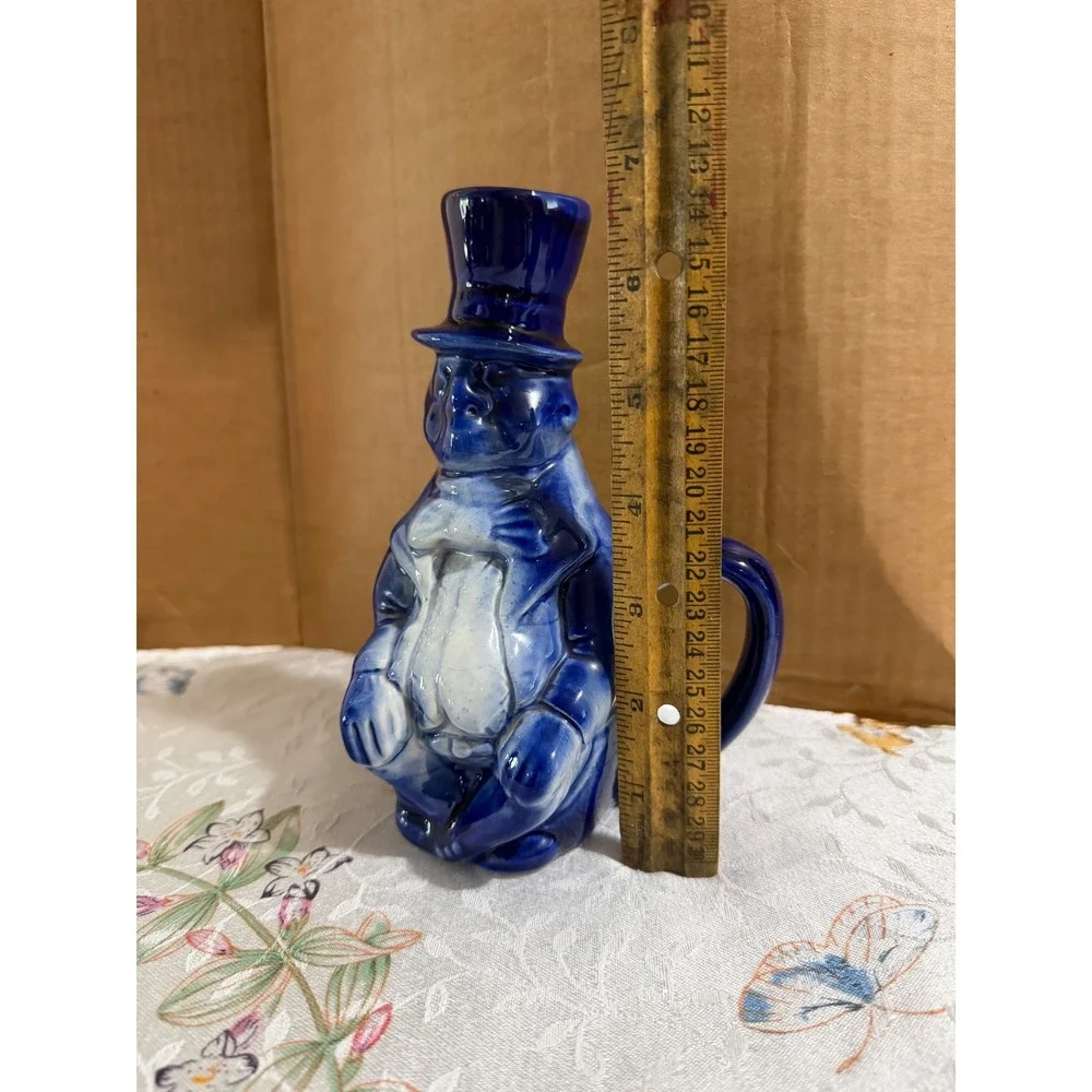 Vintage Cobalt Blue White Ceramic Top Hat Man Character Pitcher Toby Jug‎ 6.5
